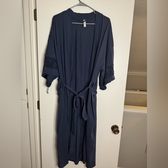 Cacique Blue Robe - Picture 1 of 5